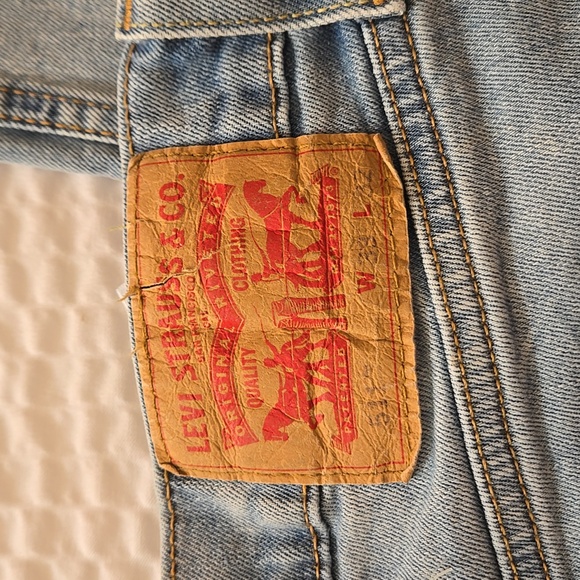 Levis Jeans - Picture 4 of 4